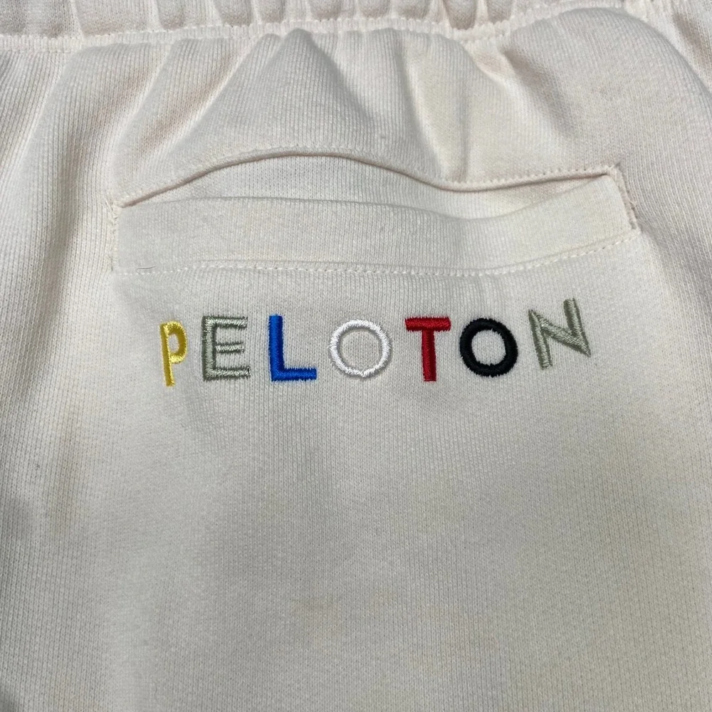 Peloton Cream Sweat Shorts Women's XXL Lounge Gym‎ Activewear Embroidered NWT$68